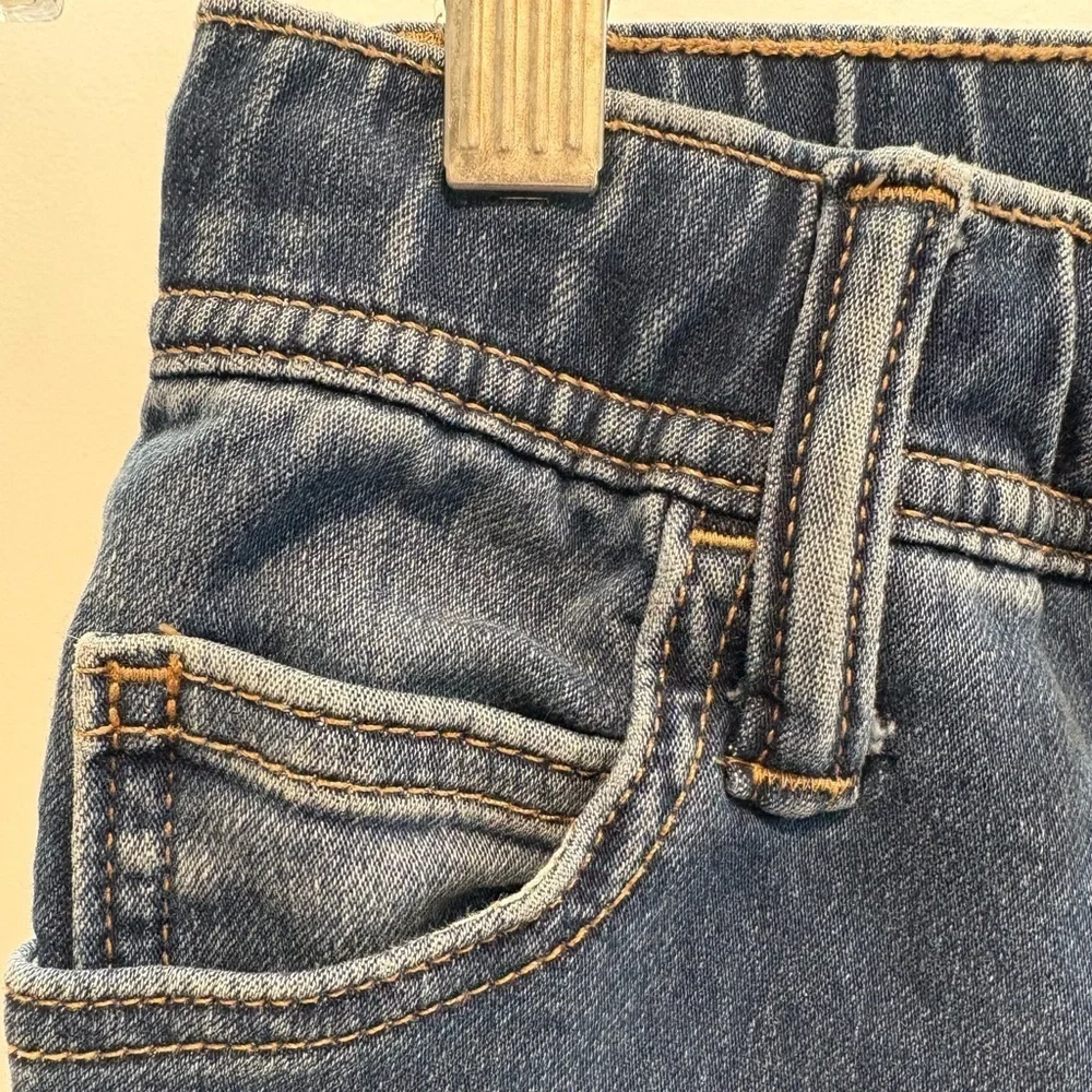 GAP Denim Stretch Slim Pull-On Faux Distressed Jeans | Size 6-7 Small